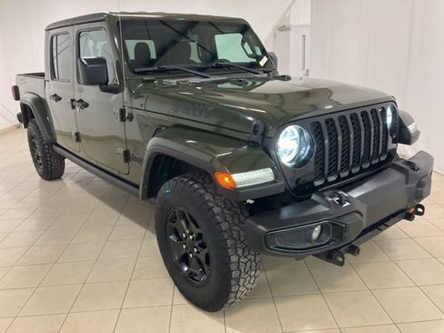 Used 2022 Jeep Gladiator Willys image 7