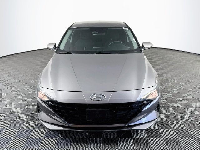 Used 2021 Hyundai Elantra SEL FWD image 2