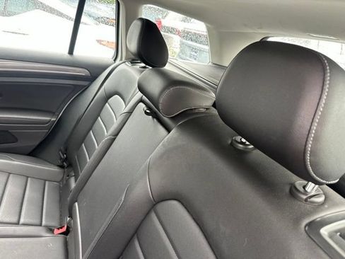 Used 2017 Volkswagen Golf Alltrack SEL AWD/4WD image 14