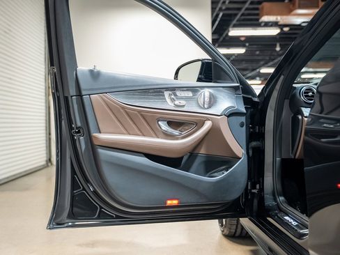 Used 2022 Mercedes-Benz E 53 AMG 4MATIC Sedan w/ Driver Assistance Package image 45