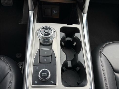 Certified 2023 Ford Explorer XLT w/ Equipment Group 202A image 23