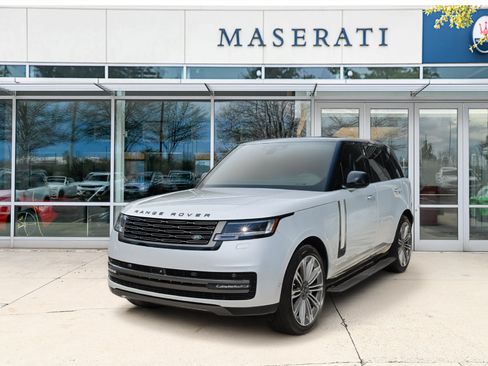 Used 2025 Land Rover Range Rover SE AWD/4WD image 1