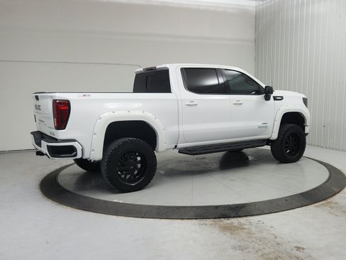 Used 2024 GMC Sierra 1500 Elevation w/ Preferred Package AWD/4WD image 8