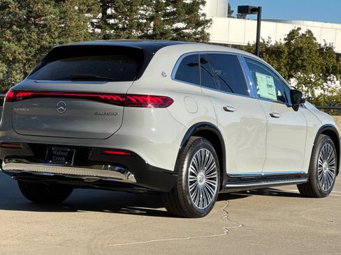 New 2025 Mercedes-Benz Maybach EQS 680 4MATIC image 7