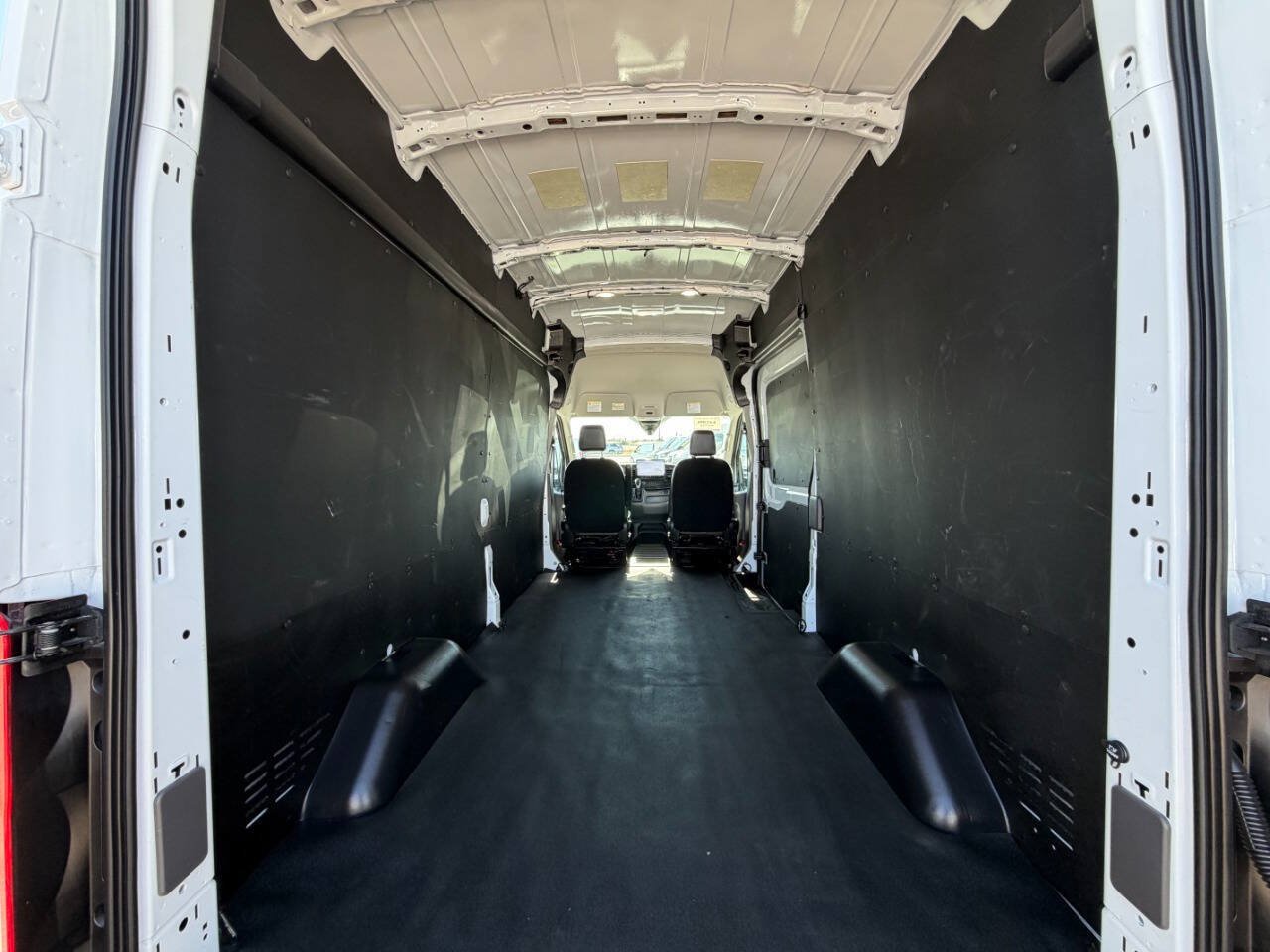 Used 2026 Ford Transit 250 148 High Roof w/ Load Area Protection Package RWD image 30