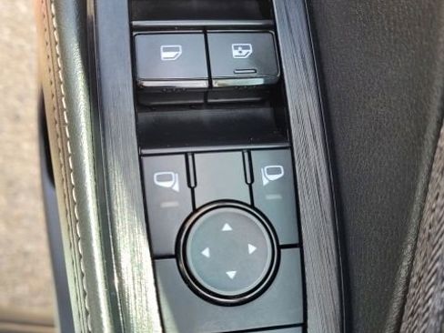 Used 2021 Nissan Rogue SV AWD/4WD image 11