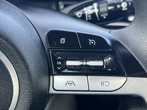 Used 2021 Hyundai Elantra Blue image 10