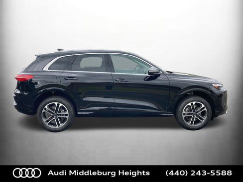Used 2025 Audi Q5 Premium Plus w/ Premium Plus image 5