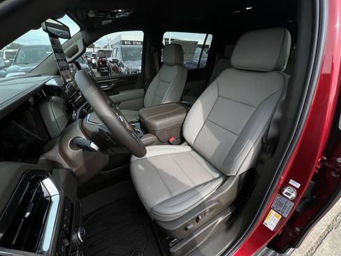 New 2026 GMC Yukon XL Elevation w/ LPO, Floor Liner Package image 21