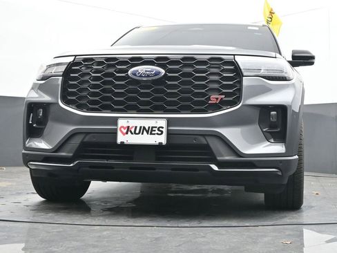 Used 2025 Ford Explorer ST w/ Sun And Sound Package image 48