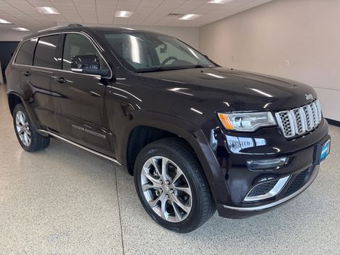 Used 2021 Jeep Grand Cherokee Summit AWD/4WD image 3