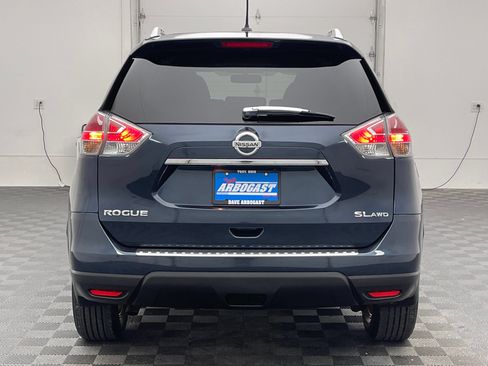 Used 2016 Nissan Rogue SV AWD/4WD image 7