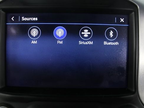 Used 2020 GMC Sierra 1500 SLT w/ SLT Premium Plus Package image 5