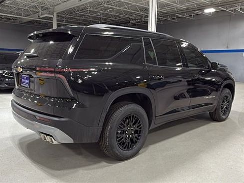 New 2026 Chevrolet Traverse LT w/ Driver Confidence Package image 4