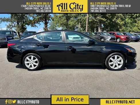 Used 2019 Nissan Altima 2.5 SR w/ SR Premium Package image 8