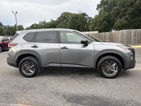 Used 2025 Nissan Rogue S FWD image 6