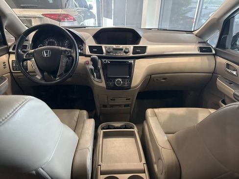 Used 2016 Honda Odyssey Touring Elite image 25