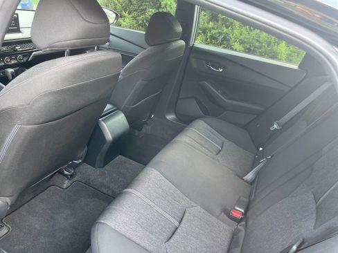 Used 2023 Honda Accord Sport image 13