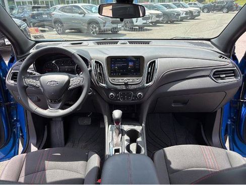 Used 2024 Chevrolet Equinox RS AWD/4WD image 9