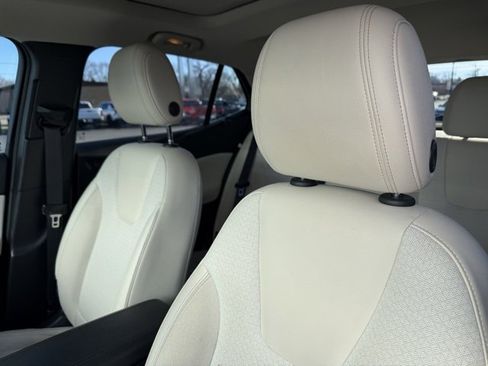 Used 2020 Buick Encore GX Select w/ Experience Buick Package image 7