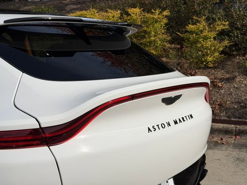 Used 2023 Aston Martin DBX 707 image 8