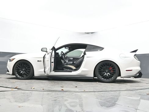 Used 2017 Ford Mustang GT Premium w/ GT Performance Package image 64