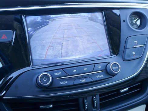 Used 2020 Buick Envision Preferred image 4