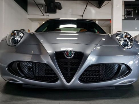 Used 2020 Alfa Romeo 4C Spider w/ Bright Package RWD image 18