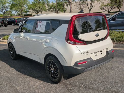 Used 2021 Kia Soul LX FWD image 7