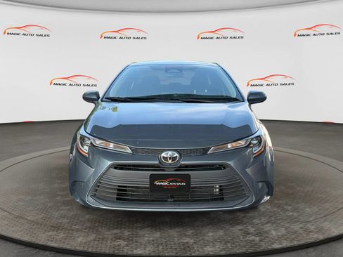 Used 2024 Toyota Corolla LE FWD image 3