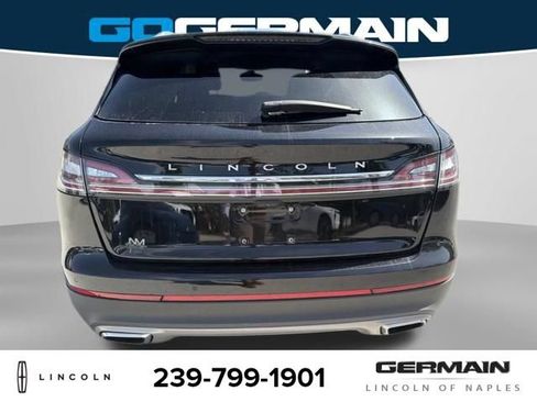 Used 2023 Lincoln Nautilus AWD w/ Premium Package image 6