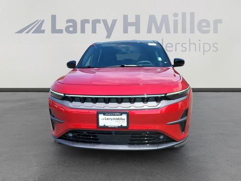 New 2025 Jeep Wagoneer S Limited image 8