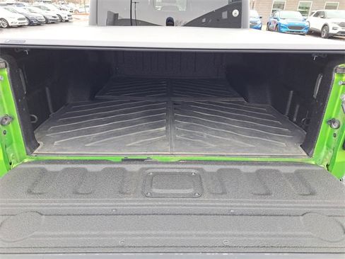 Used 2025 Jeep Gladiator Mojave w/ Safety Group image 27