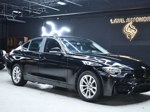 Used 2017 BMW 320i xDrive Sedan AWD/4WD image 1