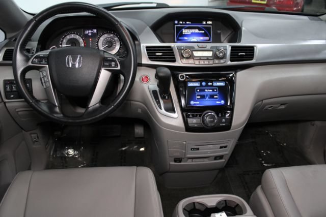Used 2016 Honda Odyssey EX-L image 2