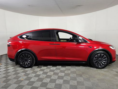 Used 2016 Tesla Model X image 8