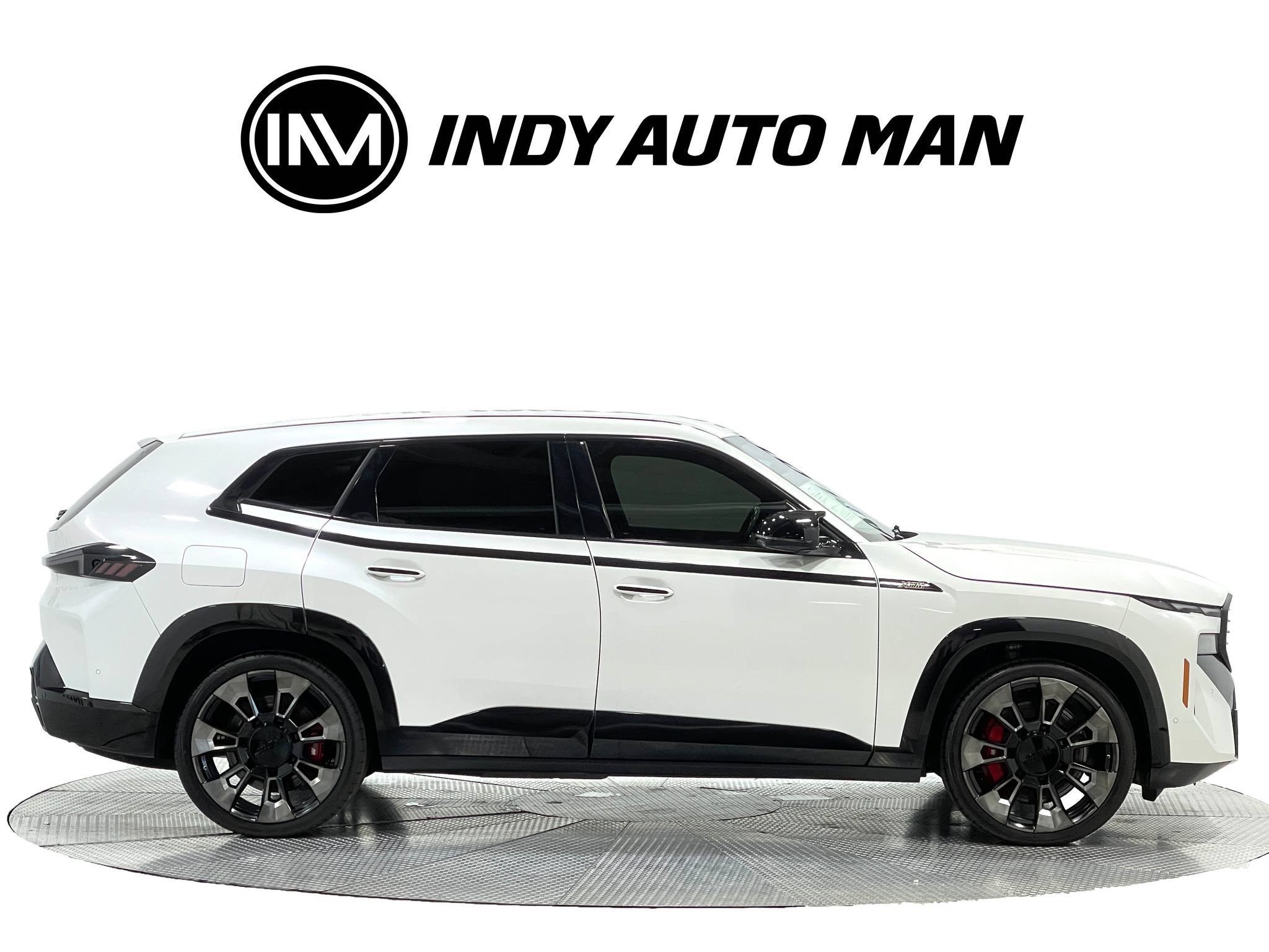 Used 2023 BMW XM AWD/4WD image 3