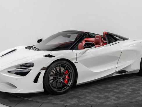 Used 2024 McLaren 750S Spider image 4