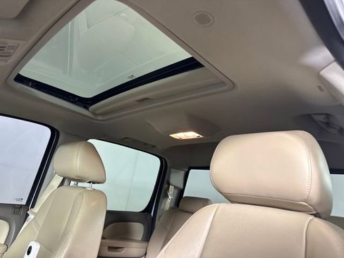 Used 2013 Chevrolet Silverado 1500 LTZ w/ LTZ White Diamond Edition image 17