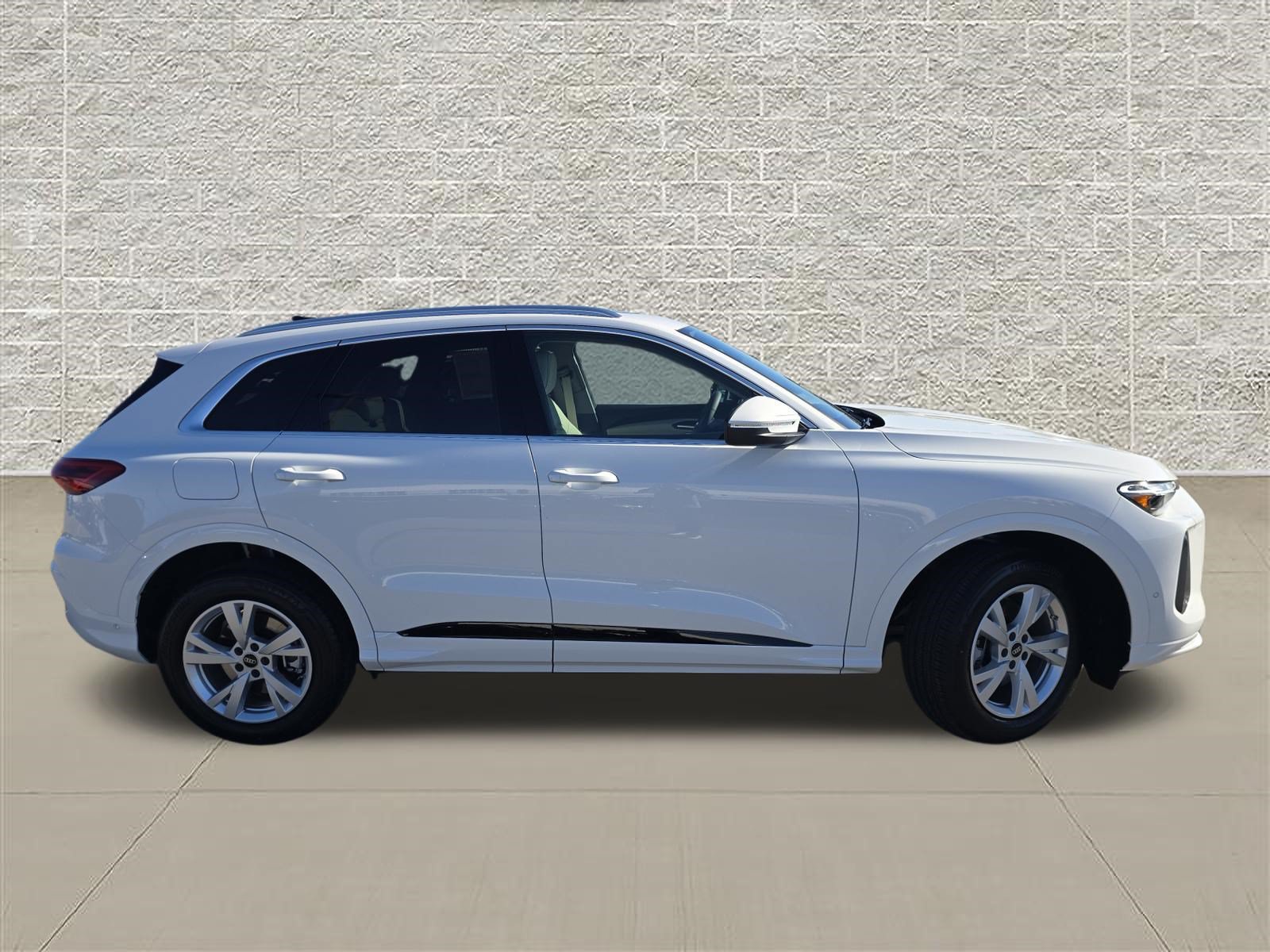 New 2026 Audi Q5 Premium AWD/4WD image 8