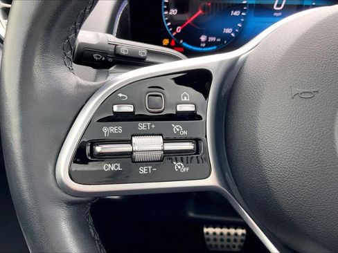 Used 2023 Mercedes-Benz GLB 250 4MATIC image 23