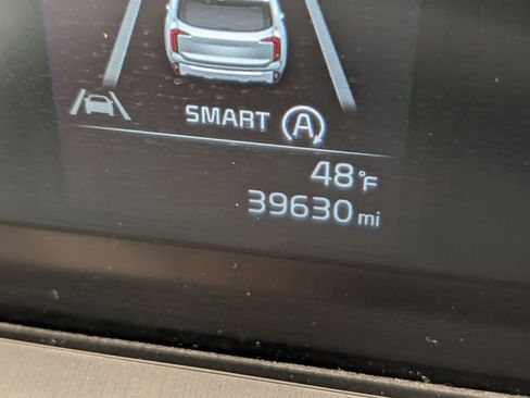 Used 2025 Kia Telluride S image 19