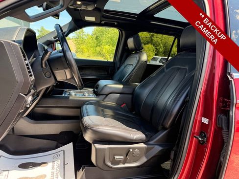 Used 2018 Ford Expedition Limited w/ Equipment Group 301A AWD/4WD image 13