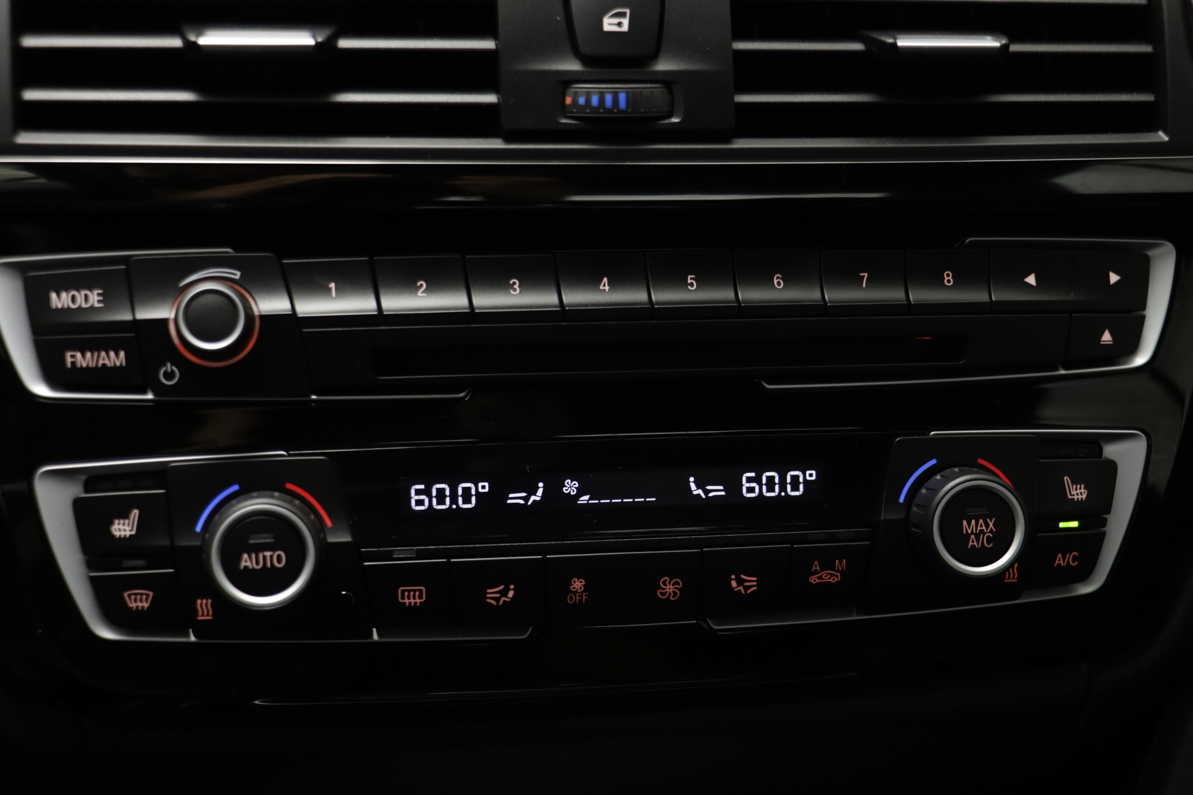 Used 2018 BMW M4 Convertible RWD image 11
