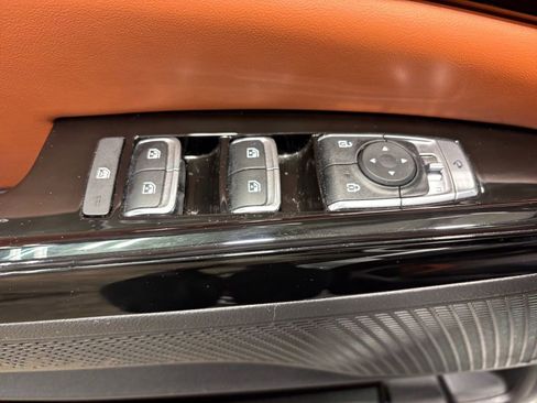Used 2024 Kia Carnival SX Prestige FWD image 17