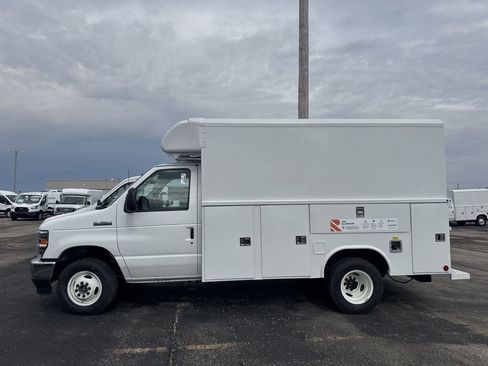 New 2025 Ford E-350 and Econoline 350 Super Duty w/ Power Equipment Group image 24