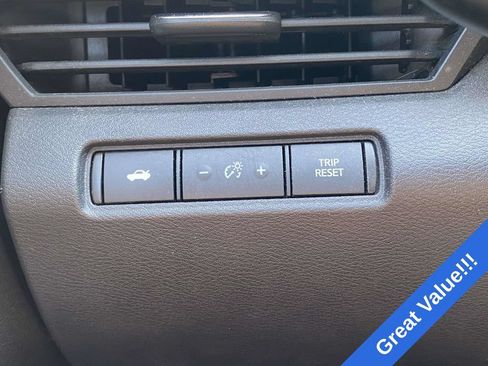 Used 2023 Nissan Altima 2.5 SV FWD image 18