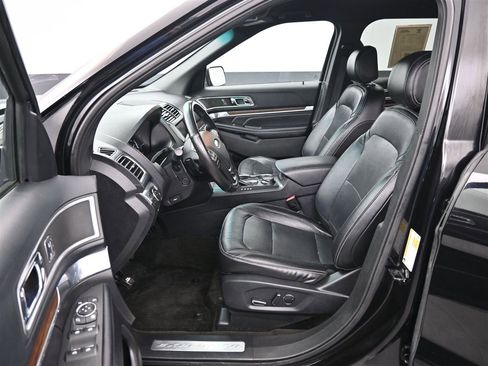 Used 2016 Ford Explorer Limited image 11