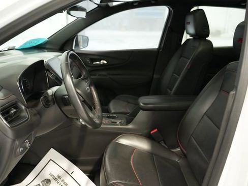 Used 2022 Chevrolet Equinox RS w/ RS Leather Package image 15