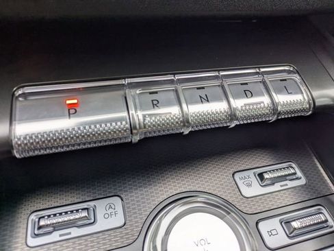 New 2026 Lincoln Nautilus Premier image 6